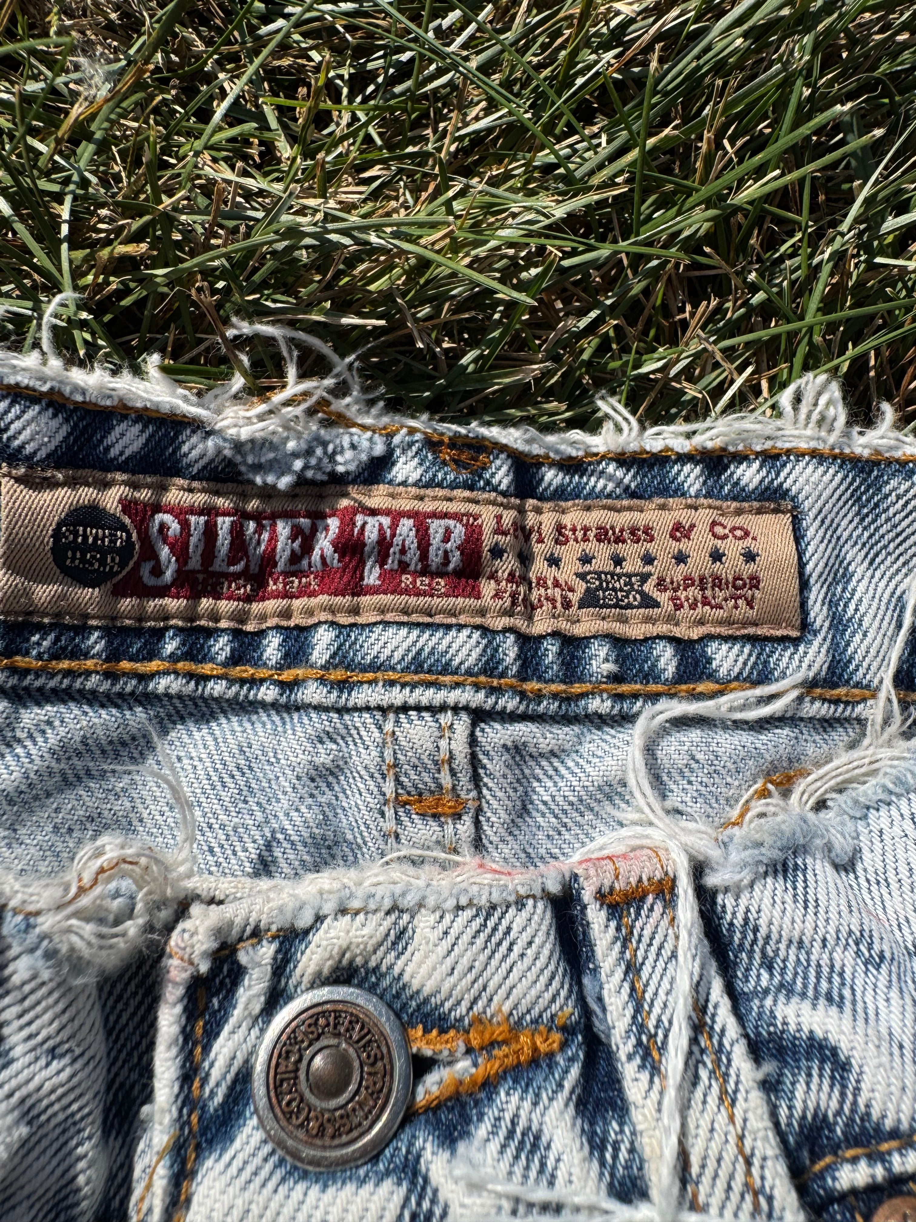 Levi's Silver Tab Size 24